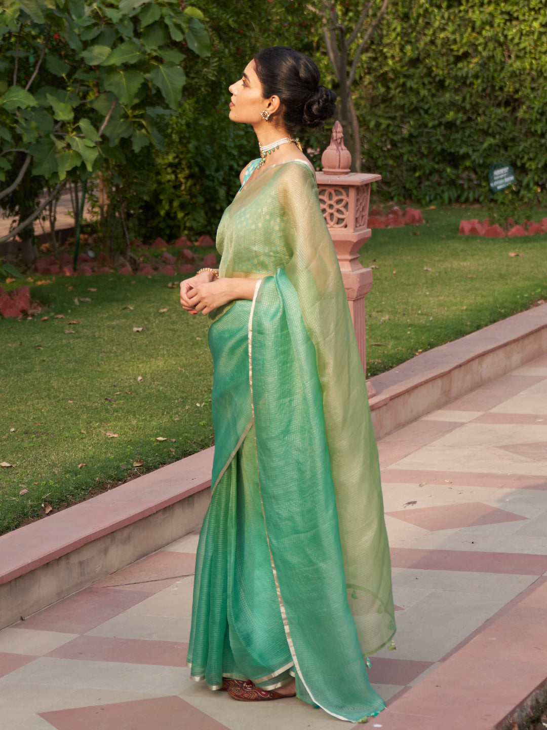 Urmi (Green)