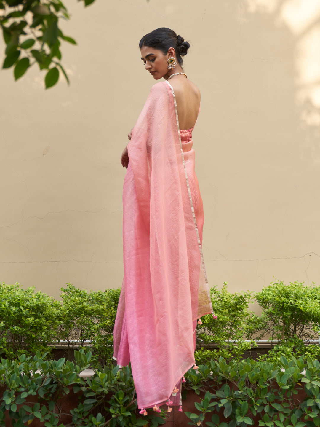 Urmi (Pink)